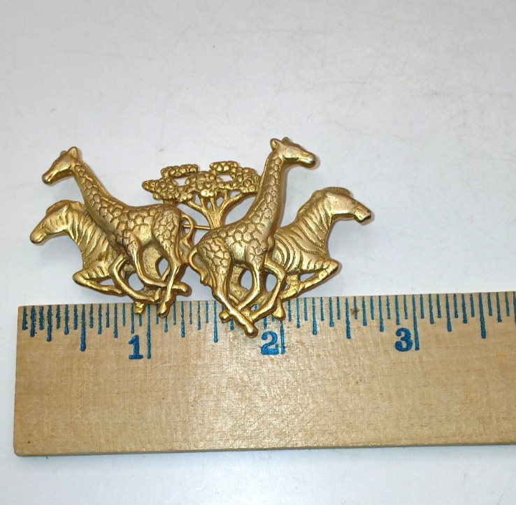 Vintage AJC African Safari Animals Giraffe Zebra Brooch Pin Brushed Gold Tone