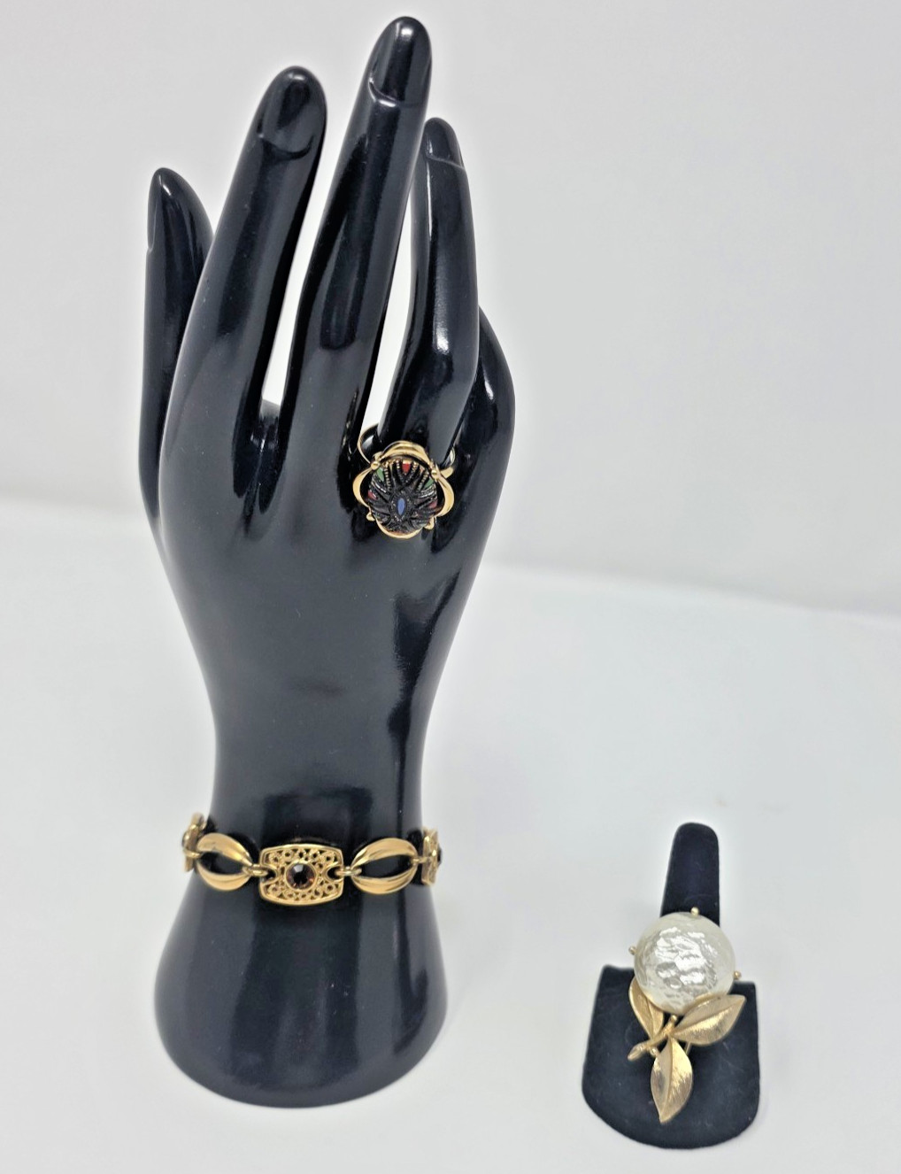 Vintage Sarah Coventry Jewelry Lot 3 Gold‑Tone Brooch/Pin, Bracelet Ring Signee