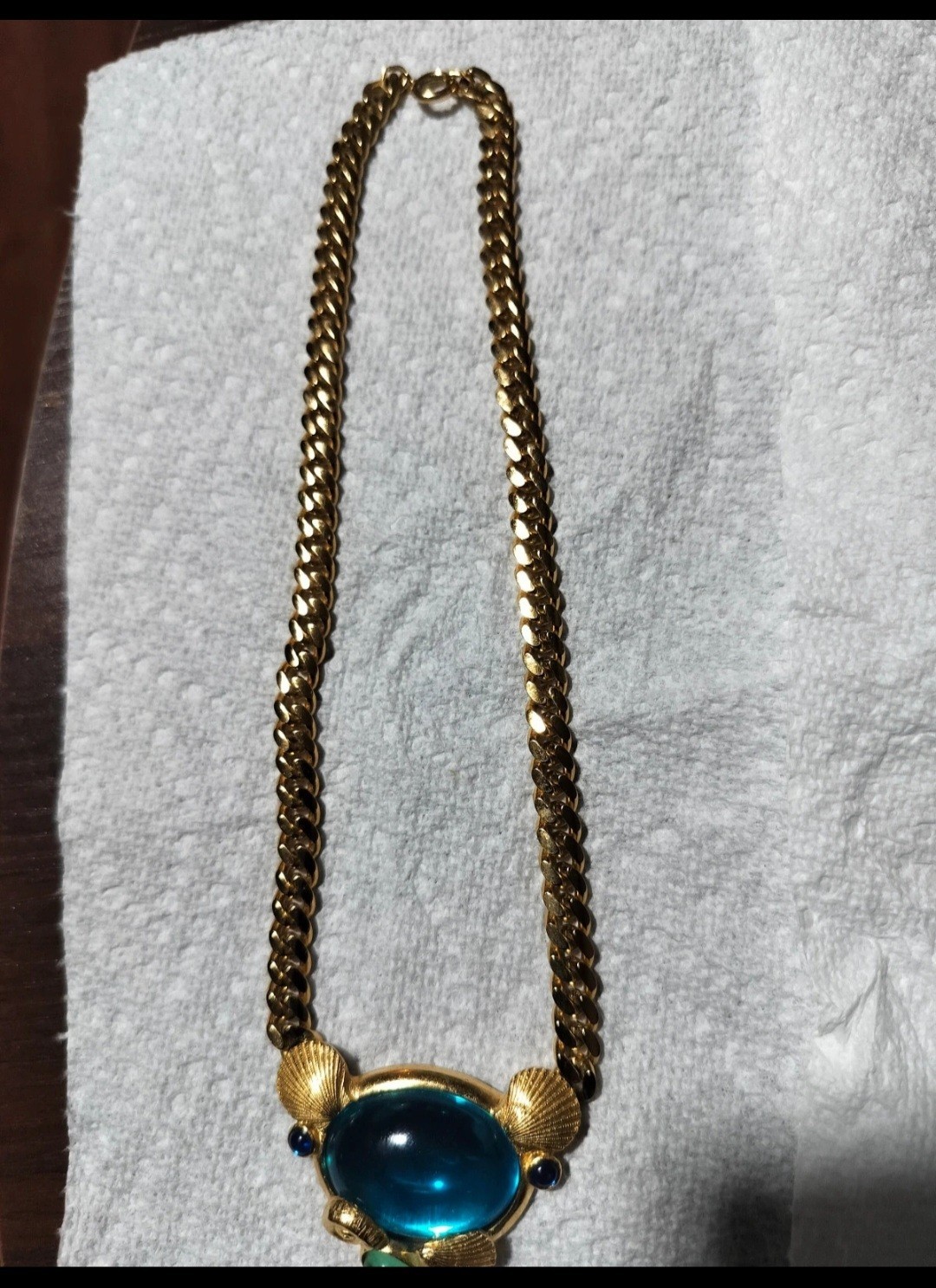 Trifari Signed Gold Tone Curb Link Chain Necklace Blue Oval Glass Pendant