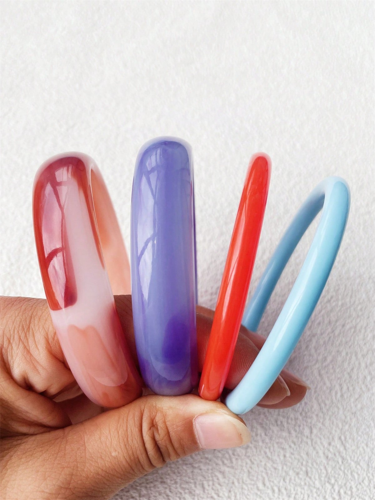 4pcs Multicolor 17 Resin Acrylic Bangle Bracelets For Women Daily Wear