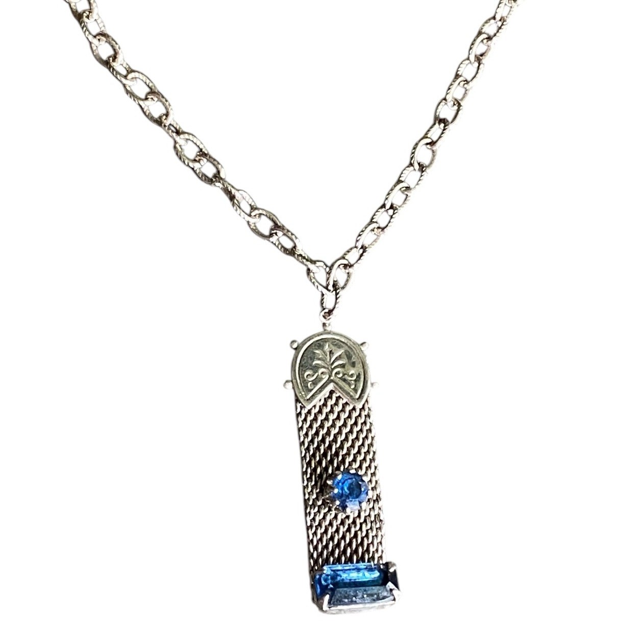 Vintage Silver Tone Metal Mesh Ribbon Pendant Necklace Blue Rhinestone Glass 70s