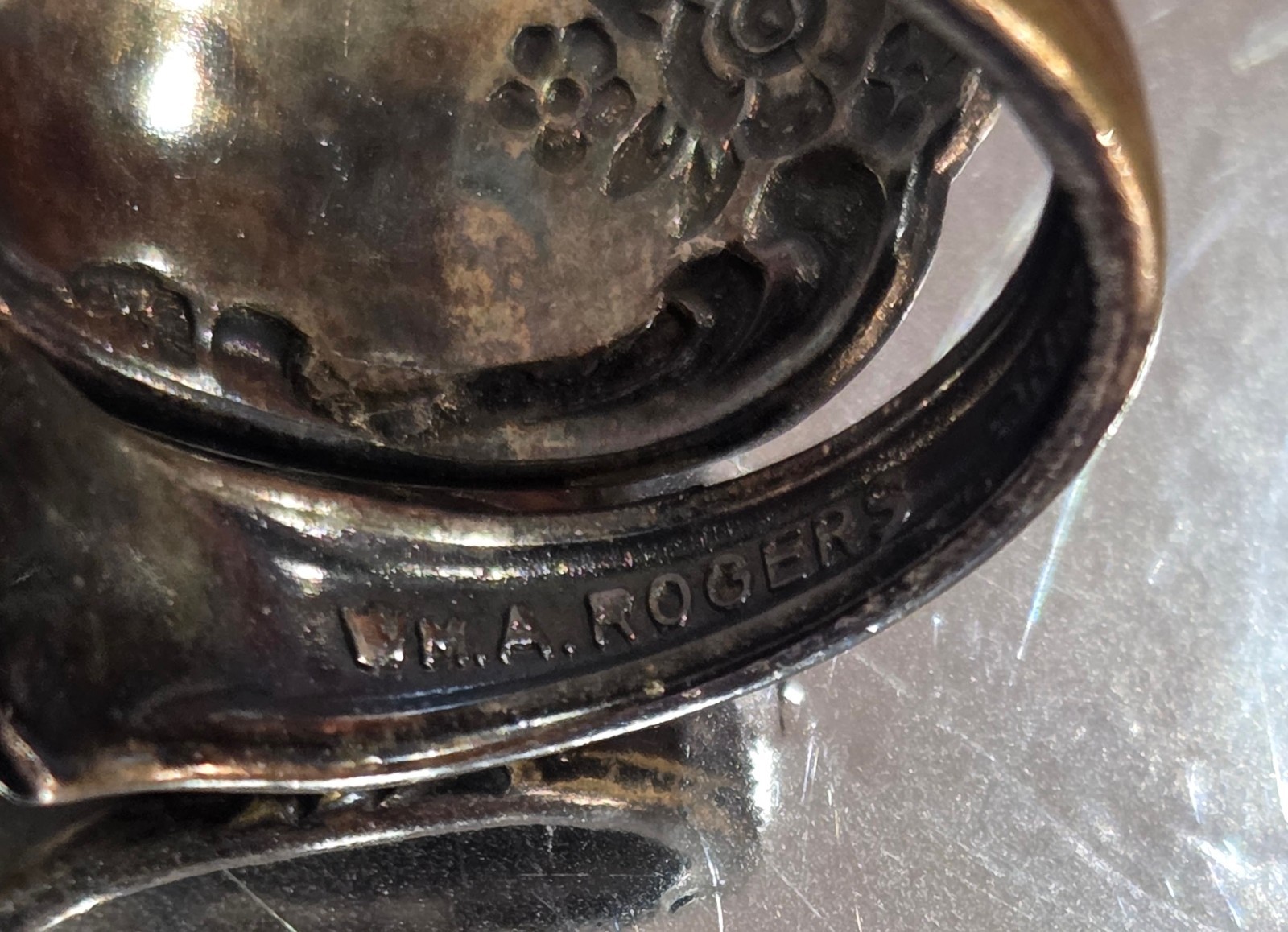 VTG Silver – WM.A. ROGERS ONEIDA Flower Spoon Handle Ring Size 4.25