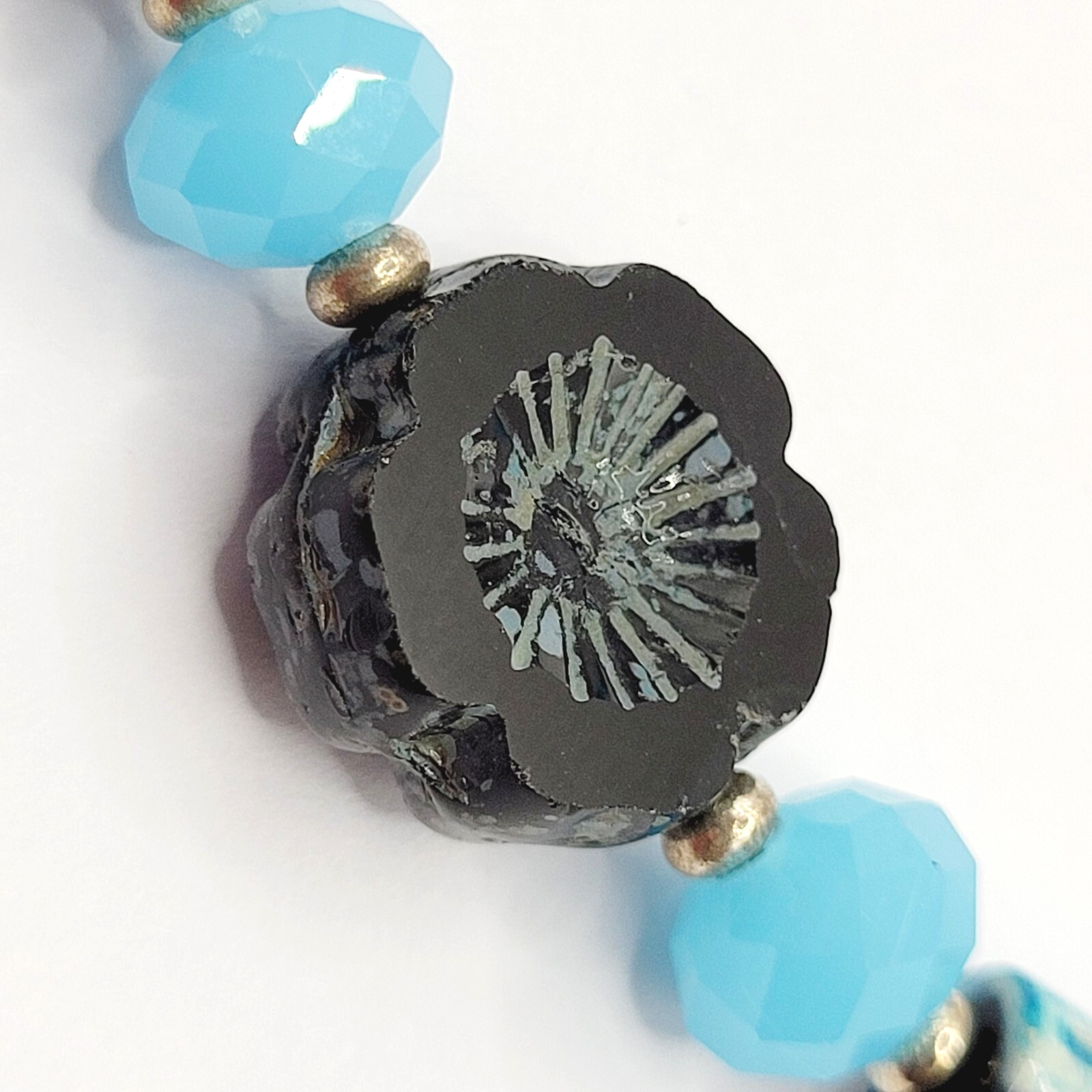 Black Glass Rosette with Chalcedony and Colorful Agate Silver Tone Vtg Necklace