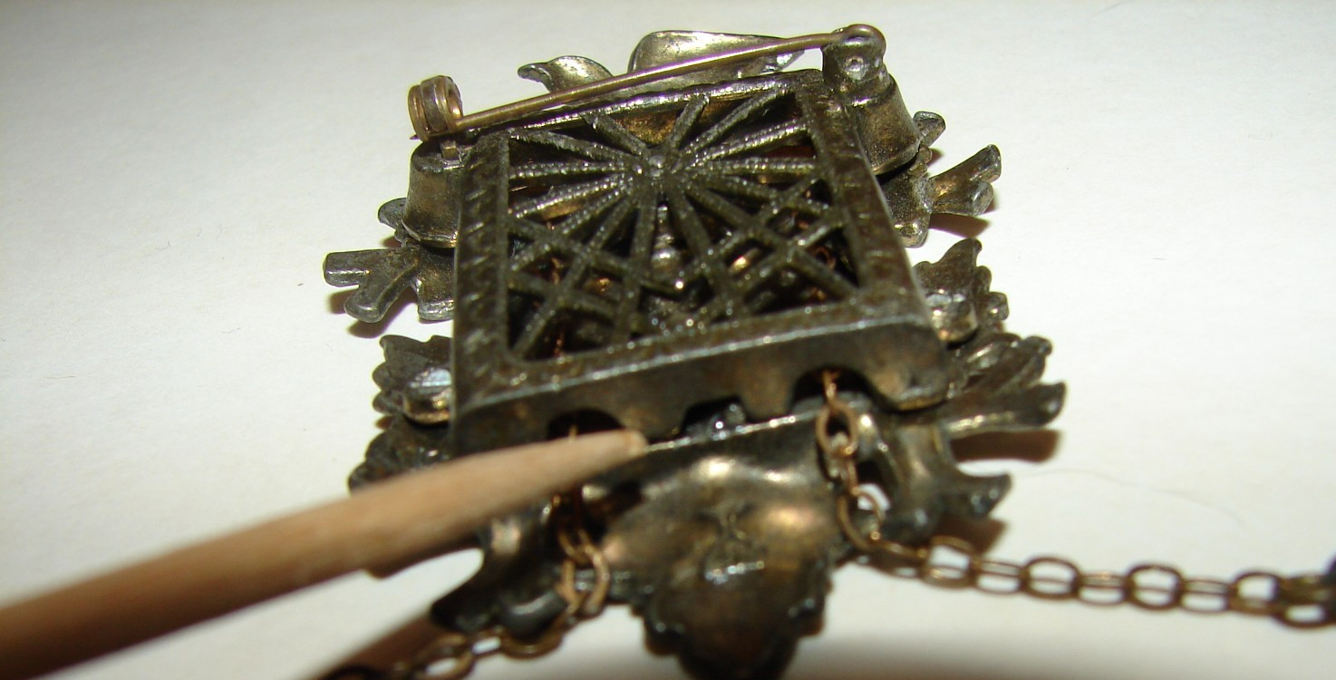Vintage New England Glass Works Articulated Cuckoo Clock Brooch READ