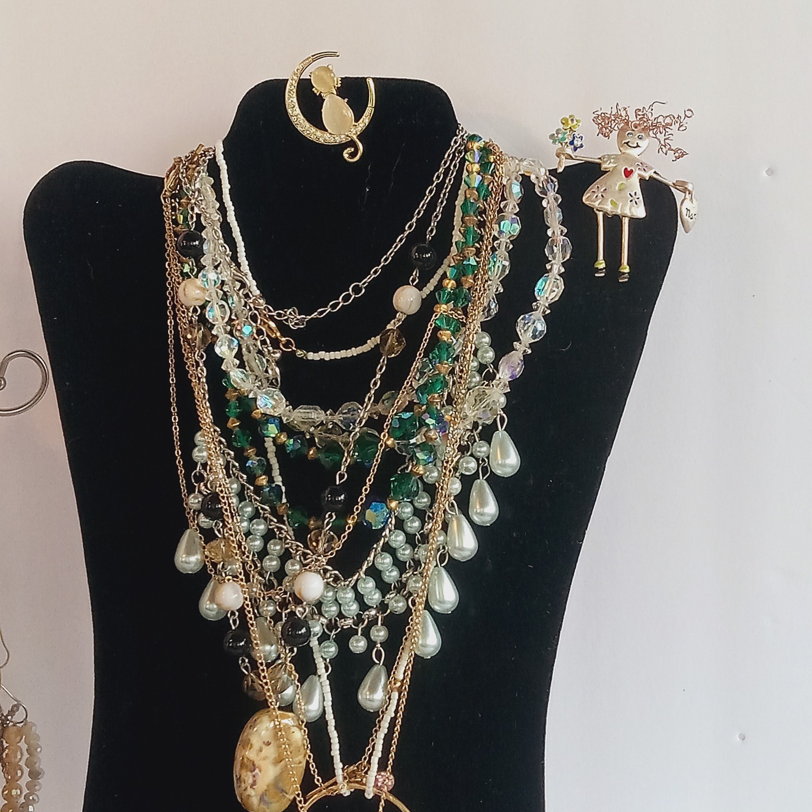 50 Pc Vintage to now Jewelry lot Necklaces Bracelets Earrings Brooches Rings