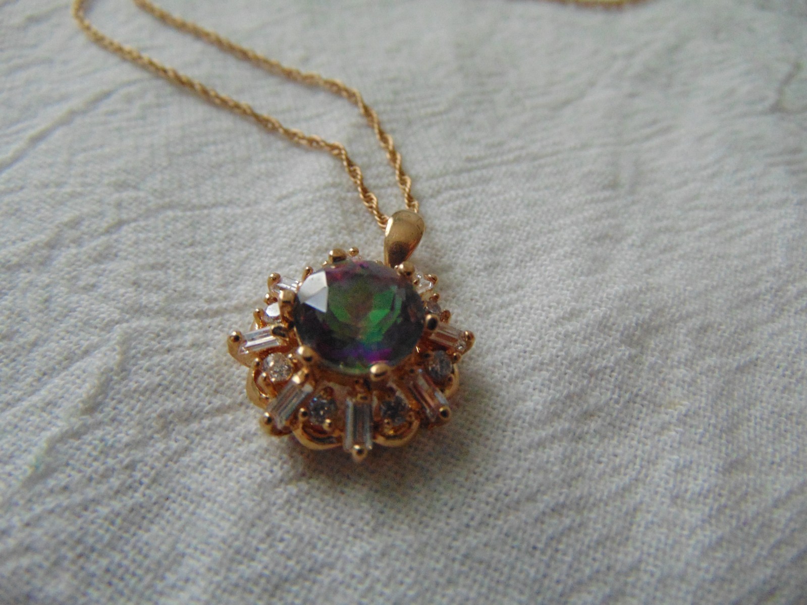 vintage Mistic Topaz clear crystals pendant necklace