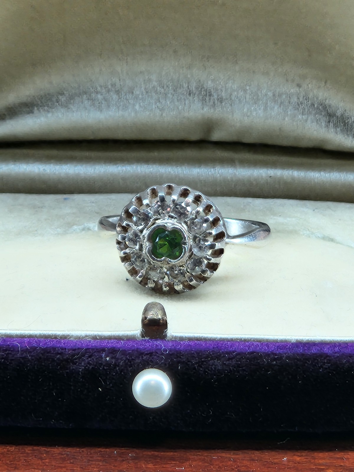 Vintage Soviet USSR Sterling Silver 875 Ring Green and Clear Glass Sz 7.5