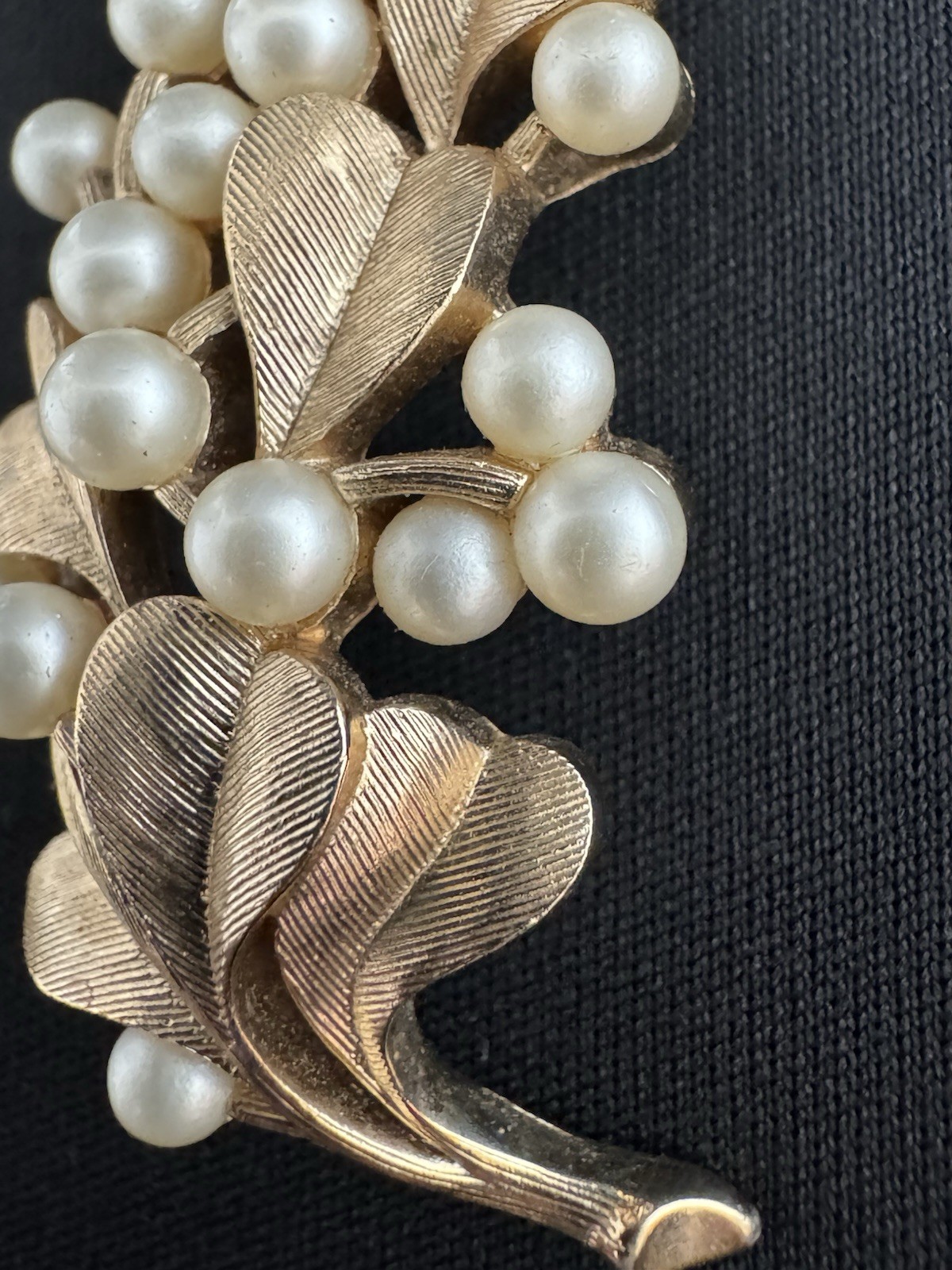 Vintage Crown Trifari Faux Pearl Berry Leaf Spray Brooch Gold Tone Textured Pin