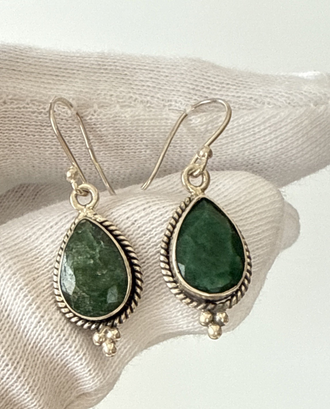 Vtg.stamped 925 Sterling Silver Green Beryl Dangle Hook Earrings
