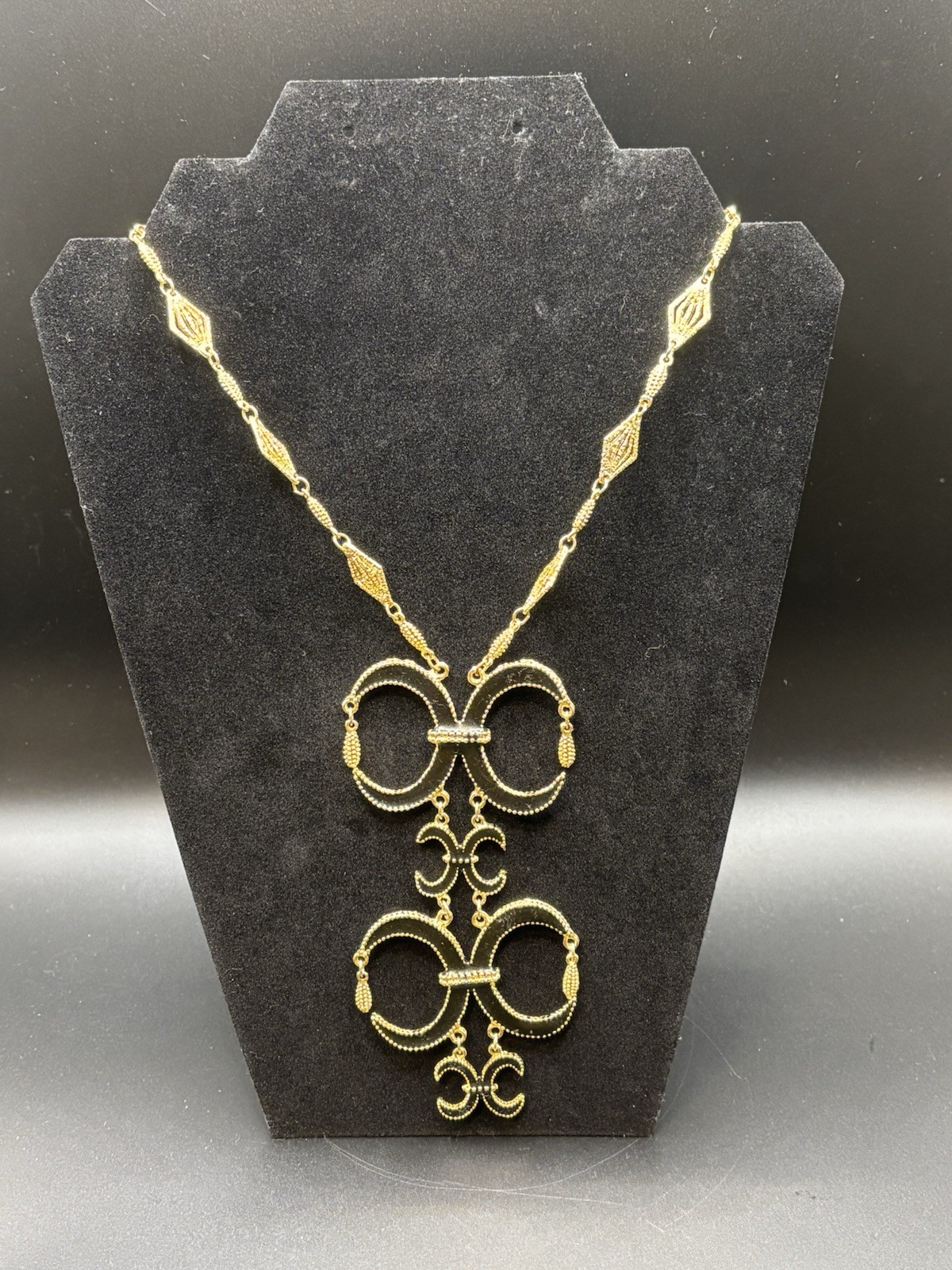 ⁠Vintage Etruscan Revival Black/Gold Enamel Double Crescent Pendant Necklace 20″