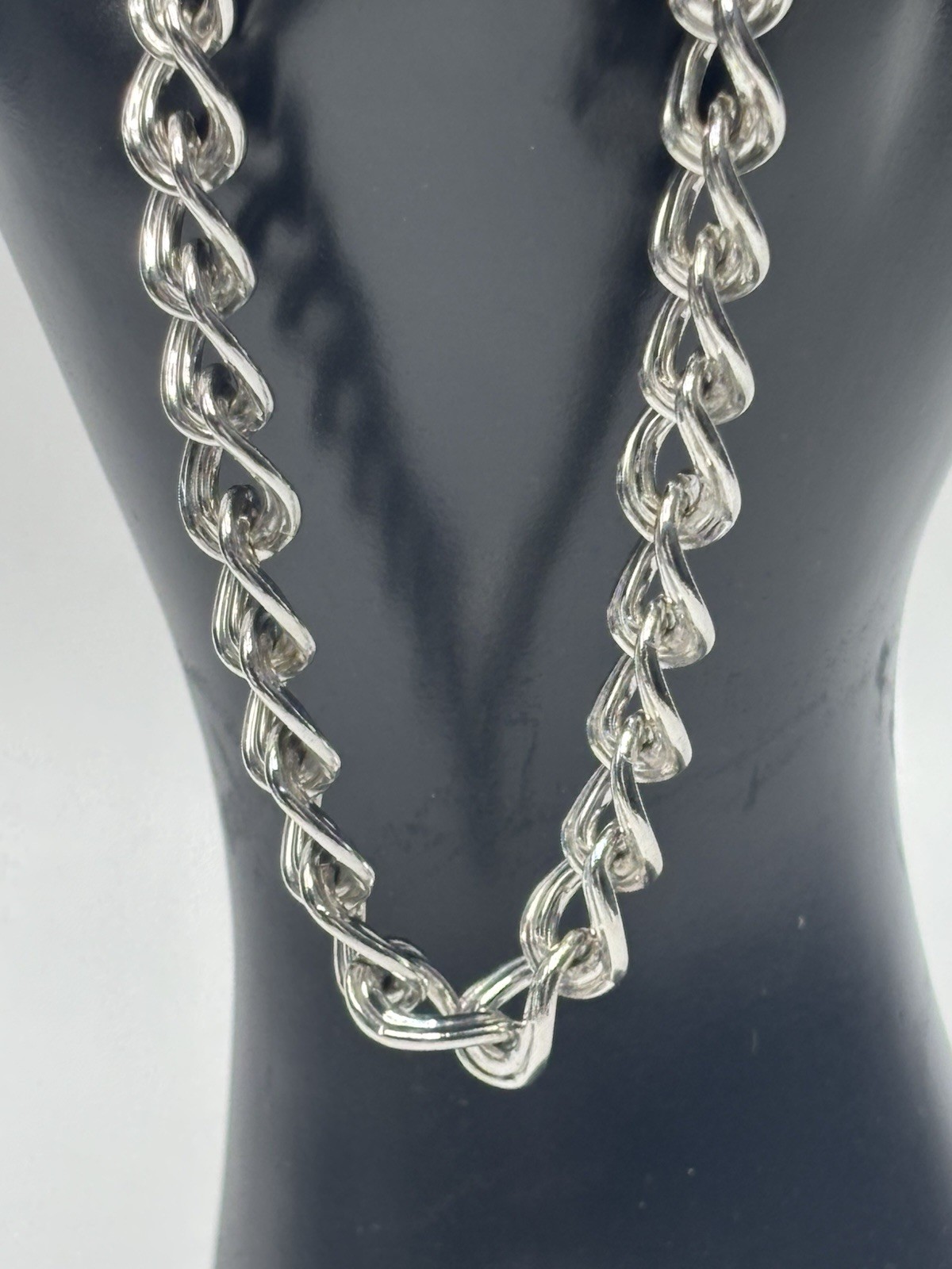 Vintage Chain Bracelet Silver Tone Safety Clasp 8” Fashion Jewelry Link