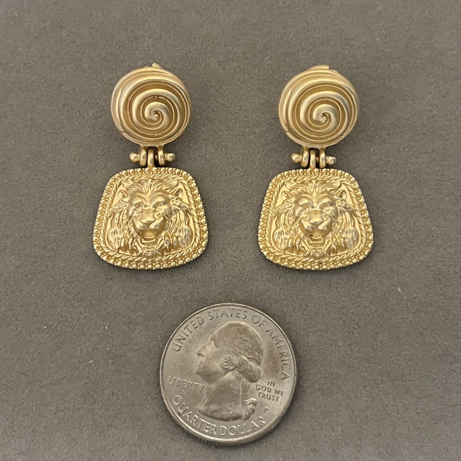 Lion Head Door Knocker Earrings Matte Gold Tone Pierced Post Dangle Drop Vtg