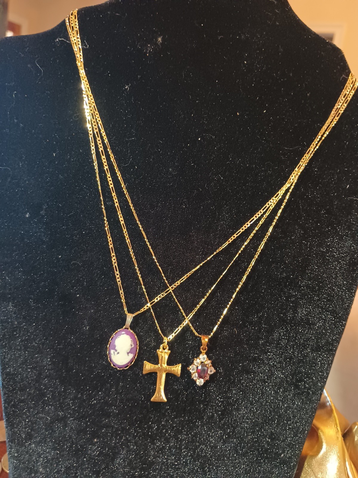XP Chain Necklace 17″, 14 K Figaro Gold Plated. Pendant Not Included
