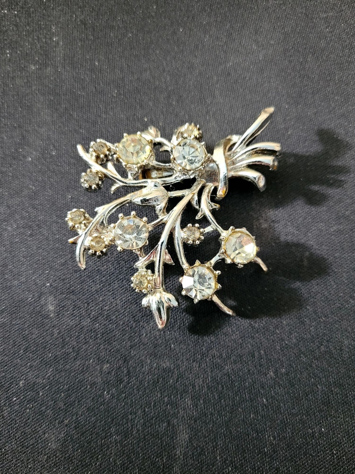 Vintage Floral Rhinestone Bouquet Design Silver Tone Jewelry Brooch