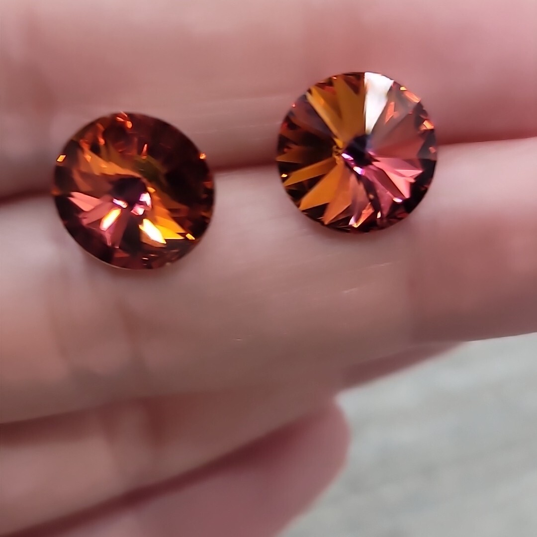 Vtg Iridescent Pink Orange Red Reflective Shiny Round Stud Earrings
