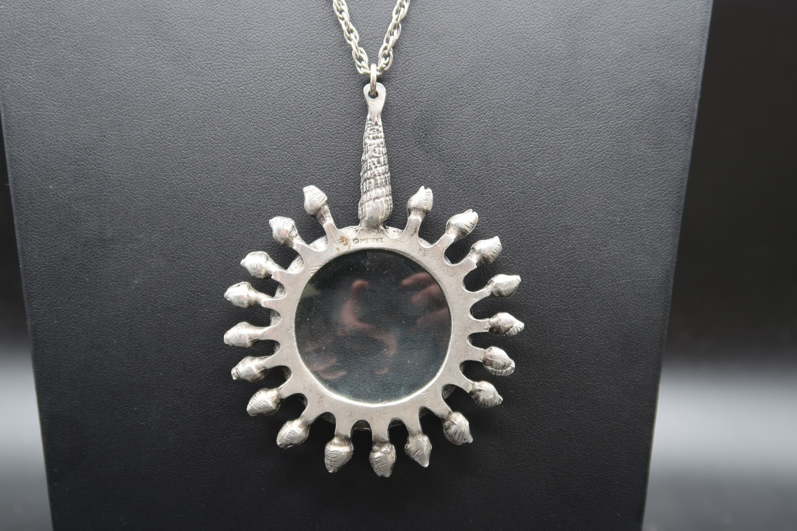Vtg Pewter Sunburst Magnifying Loupe Pendant Necklace Metzke Signed Shell Bail