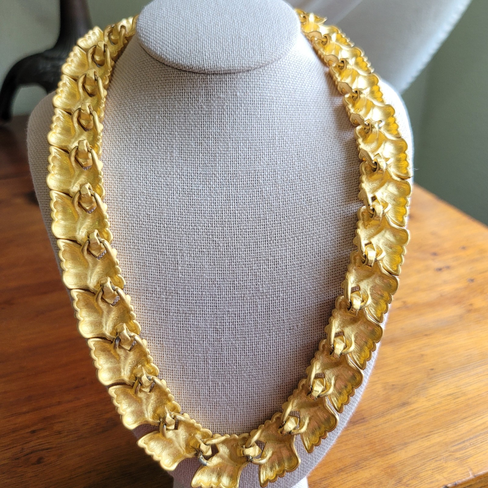 1980s NOS Napier Chunky Gold Tone Sculptural Statement Necklace