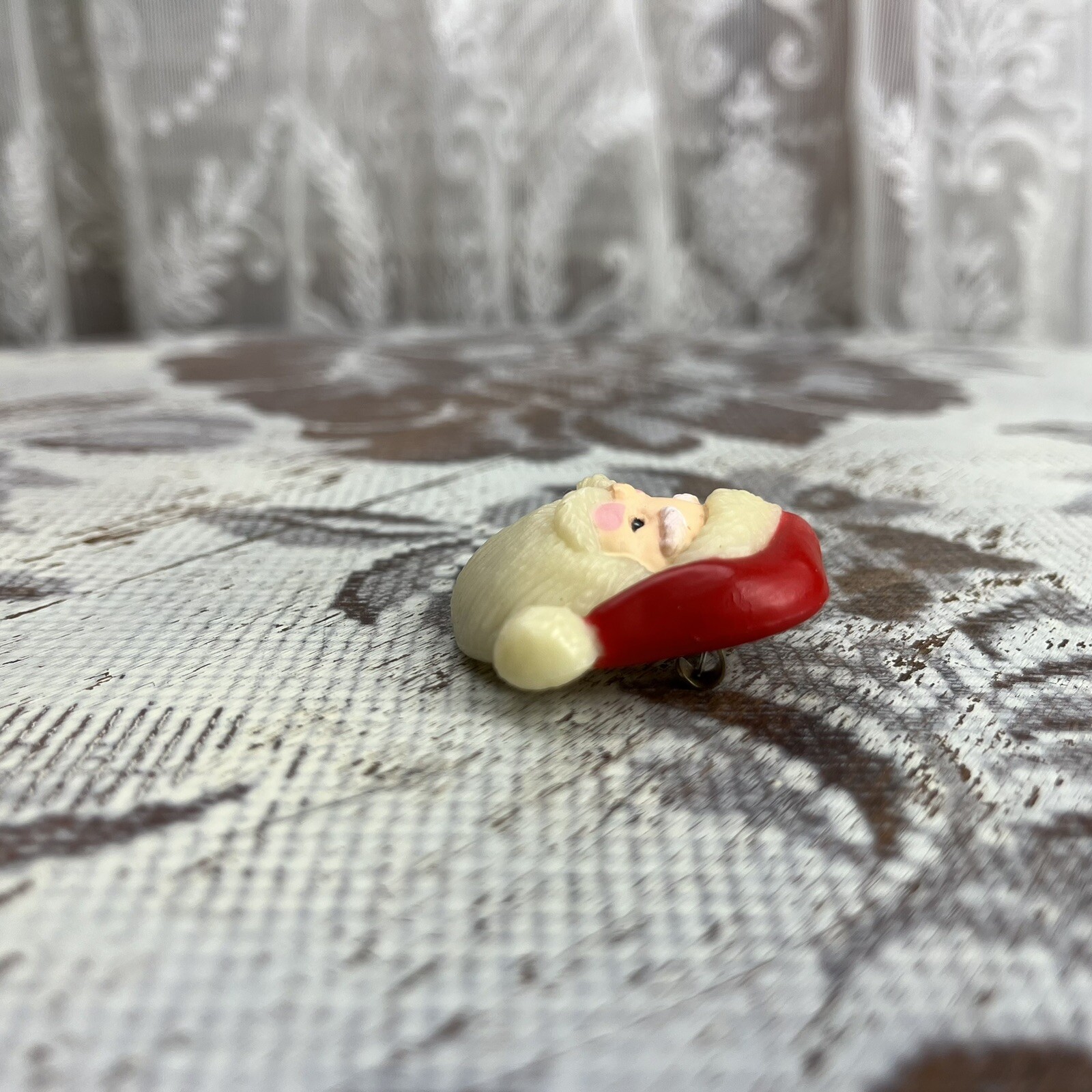 VINTAGE 70s 80s Lehman Fun World Santa CLAUS Smiling Face Brooch Christmas Pin