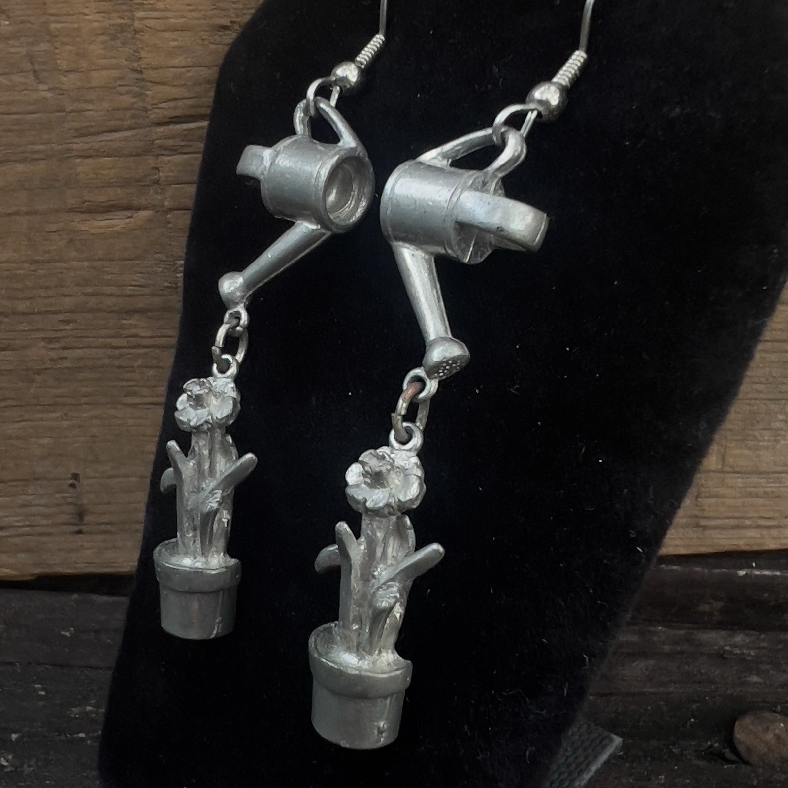 Vintage JIM CLIFT Pewter Link Dangle Earrings Gardening Watering Can Flowers
