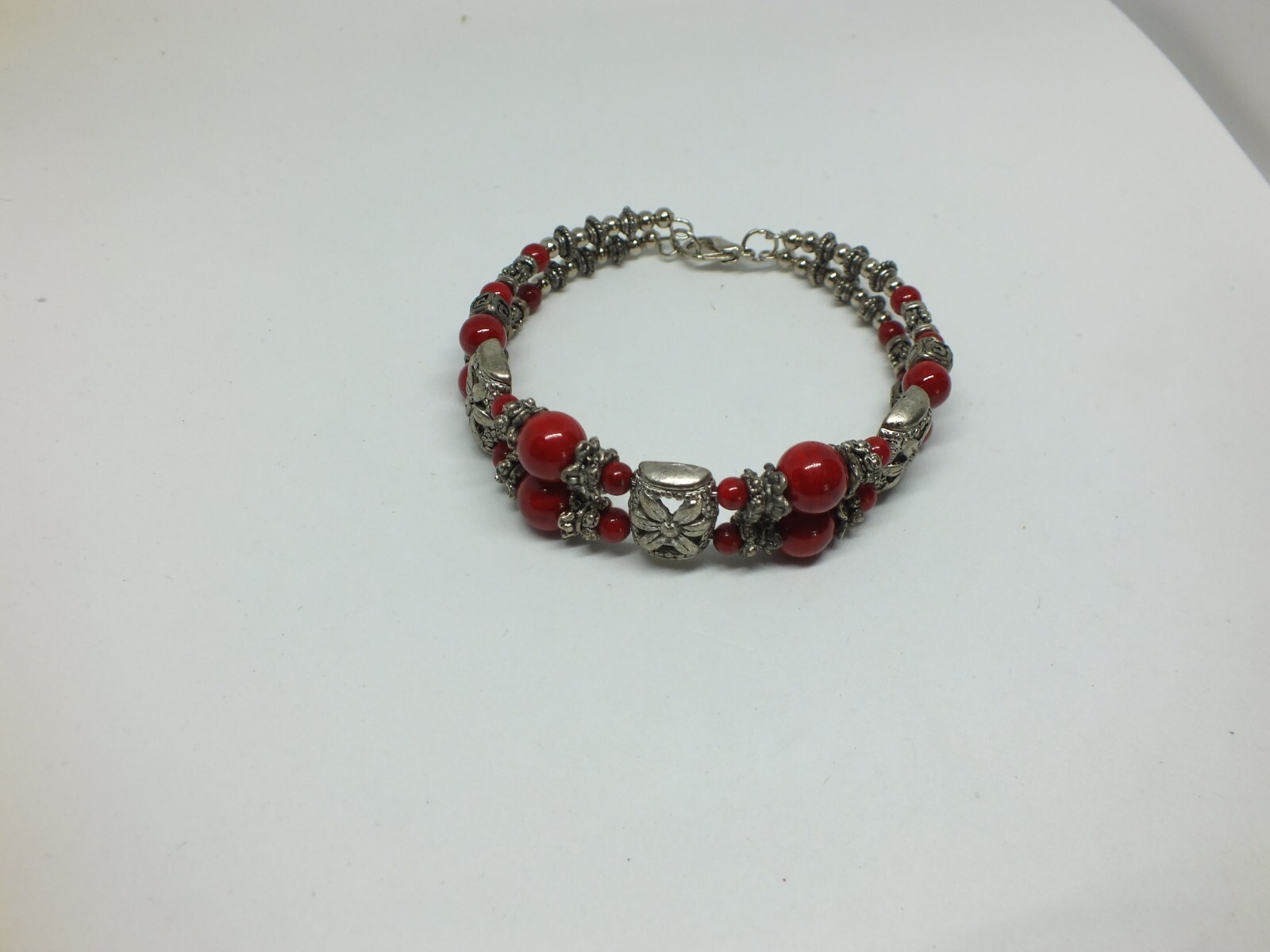 Beautiful Clasp Bracelet Silver Tone Red Beads 5/8″ Wide x 2 1/4″ Across ID