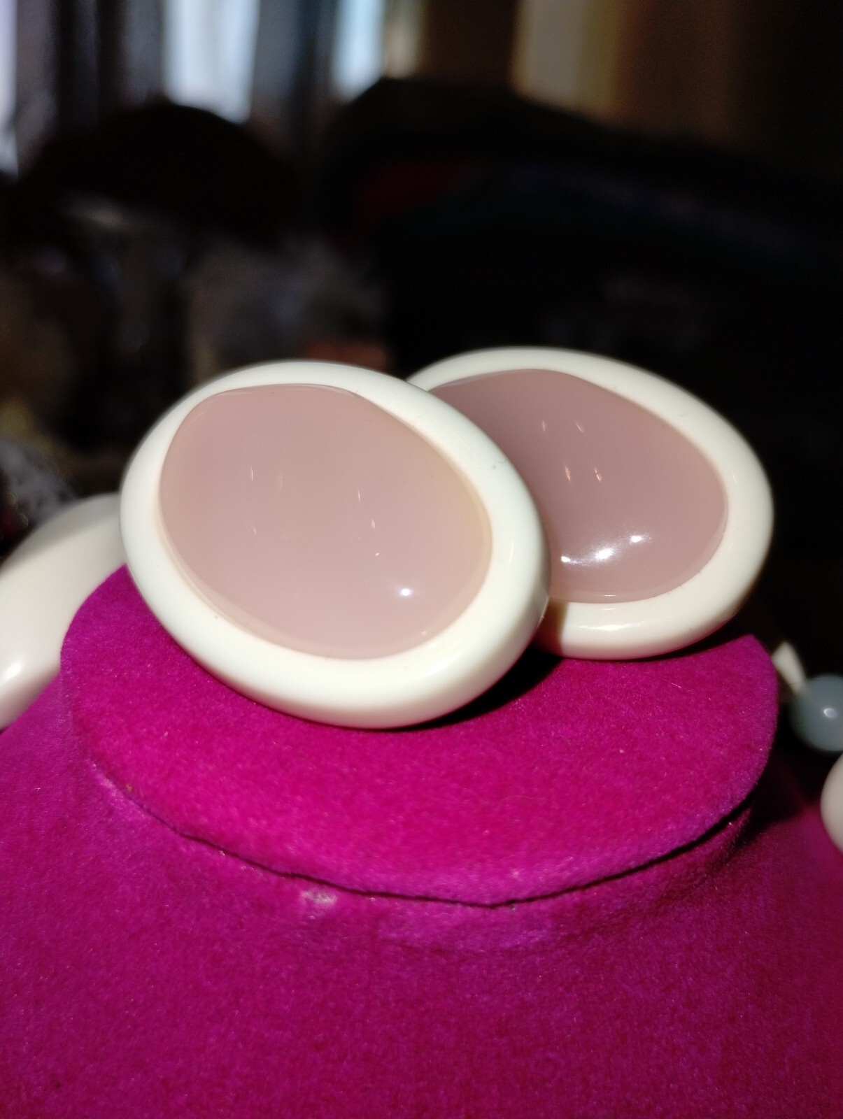 VINTAGE Lucite Parure Cream White & Pastel Pink,Purple,Green W/Bracelet&Earring