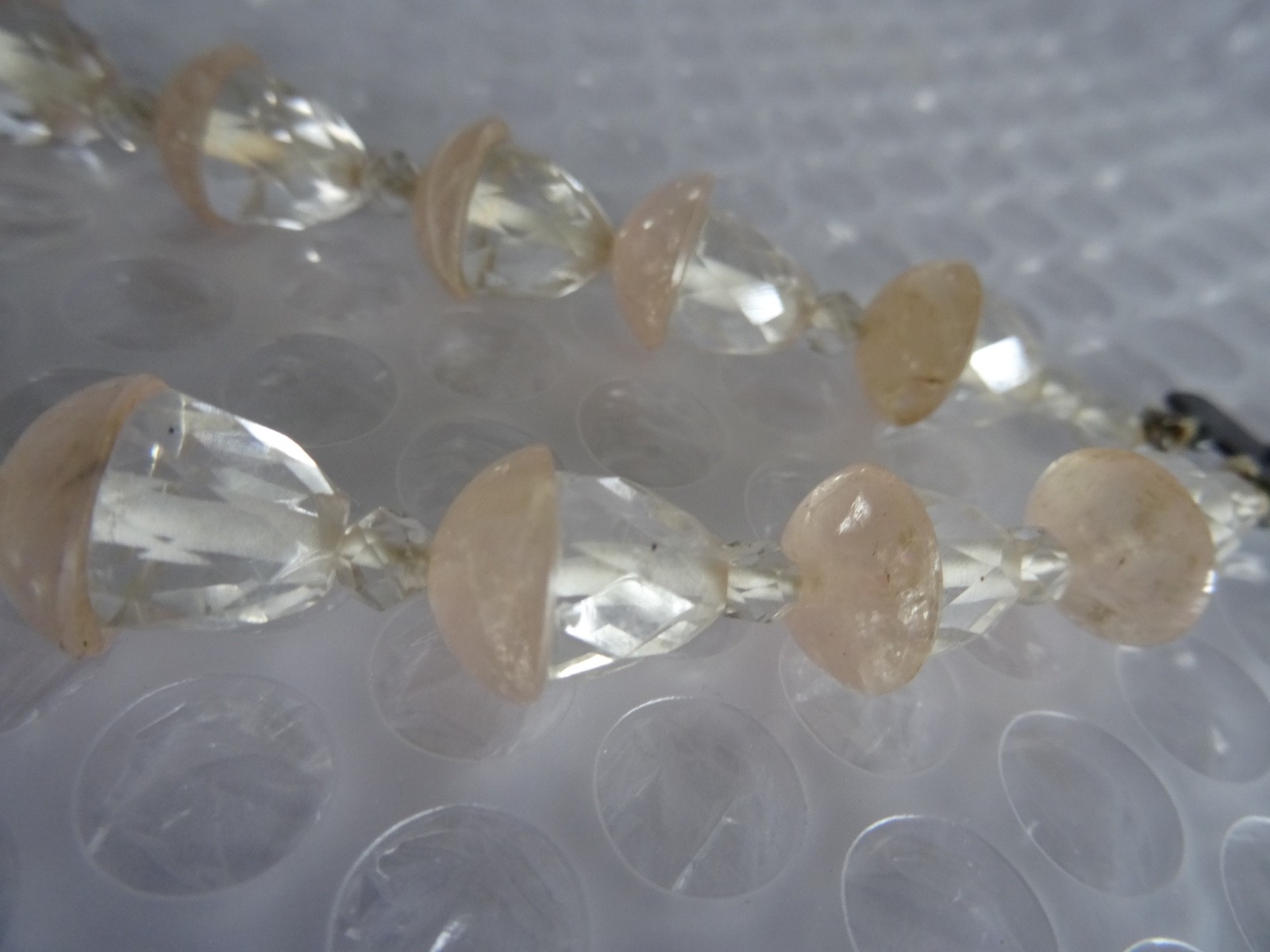 nECKLACE FACETED CRYSTALS PINK CHAMPAGNE GLASS DOUBLE STRAND VINTAGE neocurio