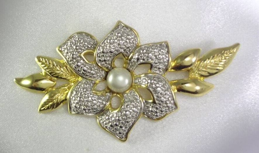 Simulated / Faux Pearl Cabochon Two Toned Flower 3 1/2 Inch Large Brooch / Pin!
