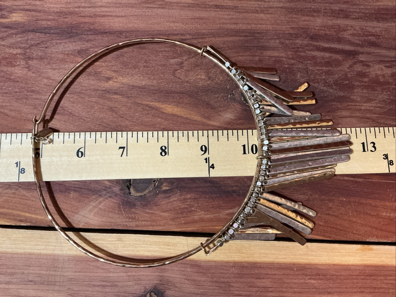 RLM Robert Lee Morris Signed Vintage Silvertone Fringe Bib Style Necklace KB102