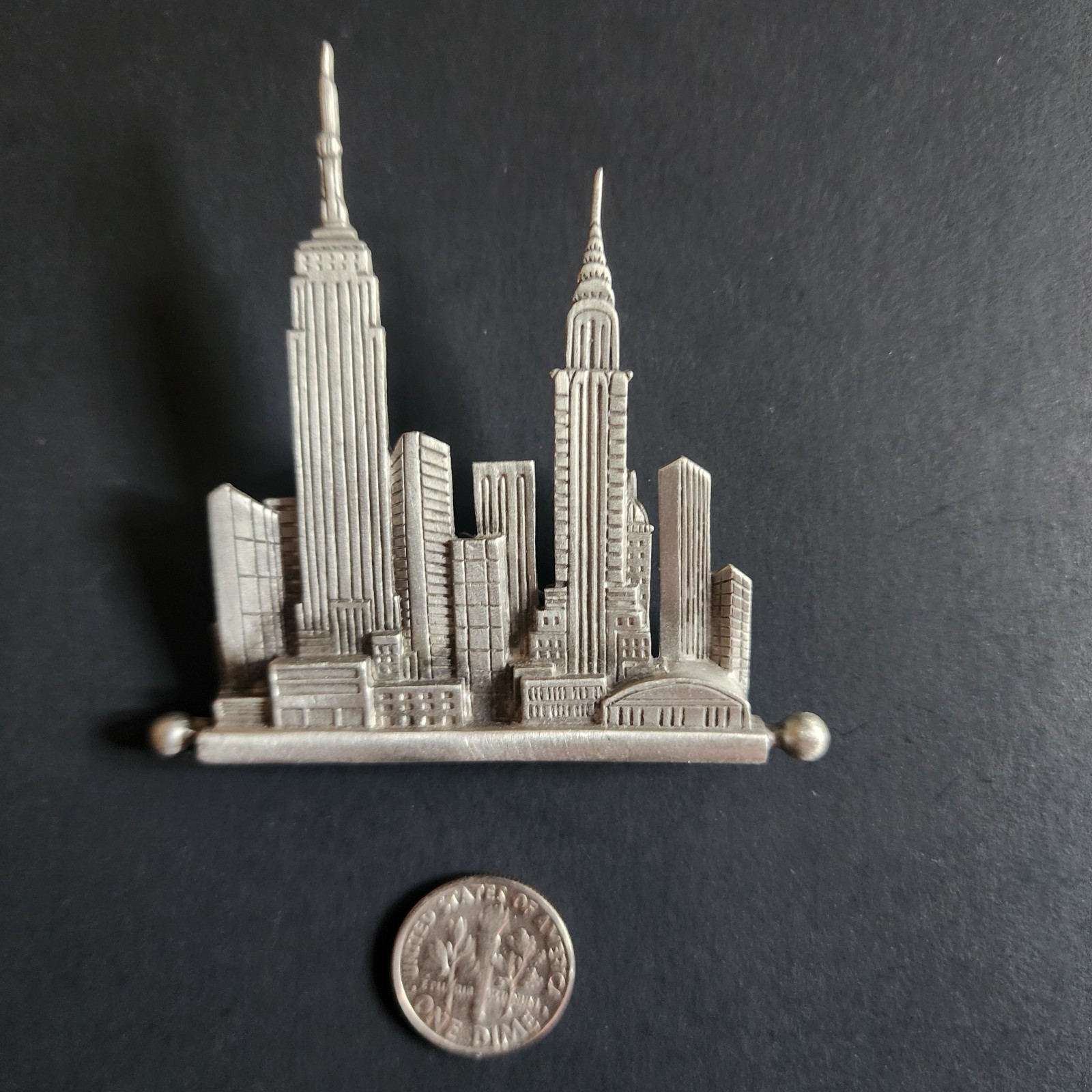 JJ NYC Skyline Brooch Empire State Chrysler Buildings Art Deco Pewter-Tone 1988