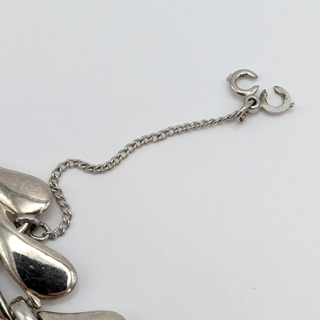 Vintage MONET Silver Tone Chunky Teardrop Link Bracelet with Safety Chain 7.25in