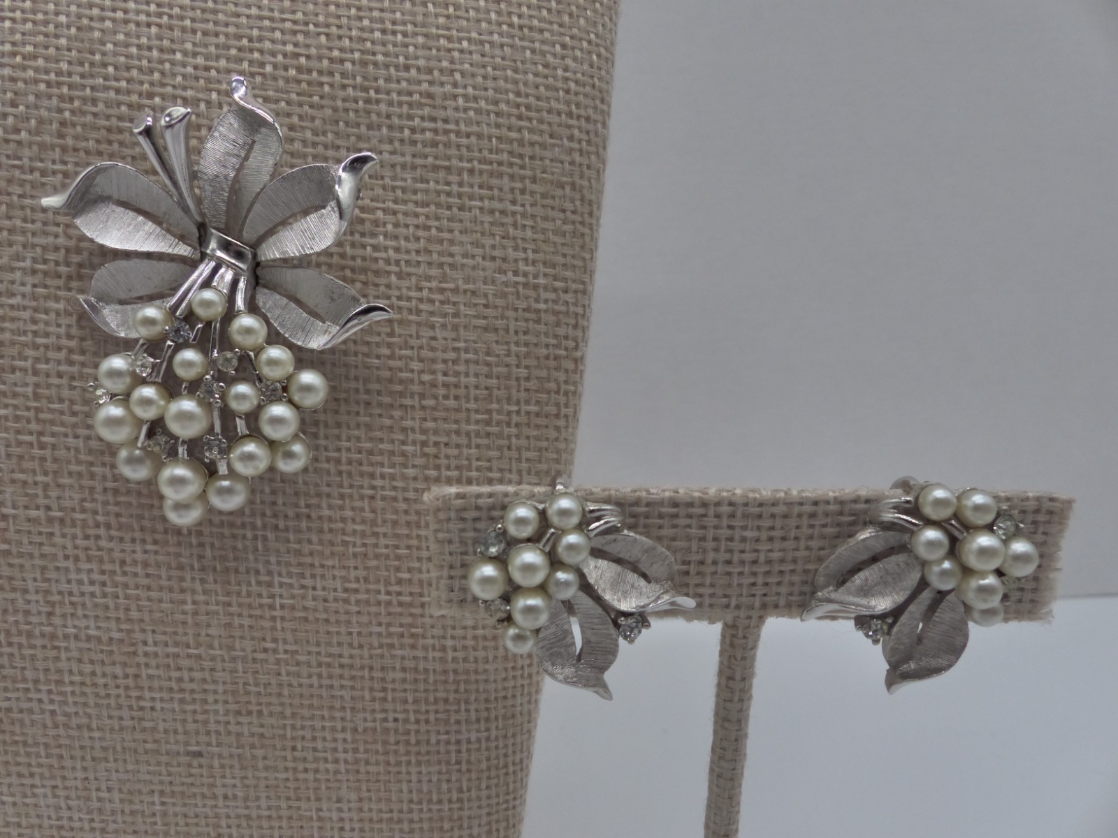 Vintage Crown TRIFARI Slver-Tone Rhinestone / Faux Pearl Brooch and Clip Earings