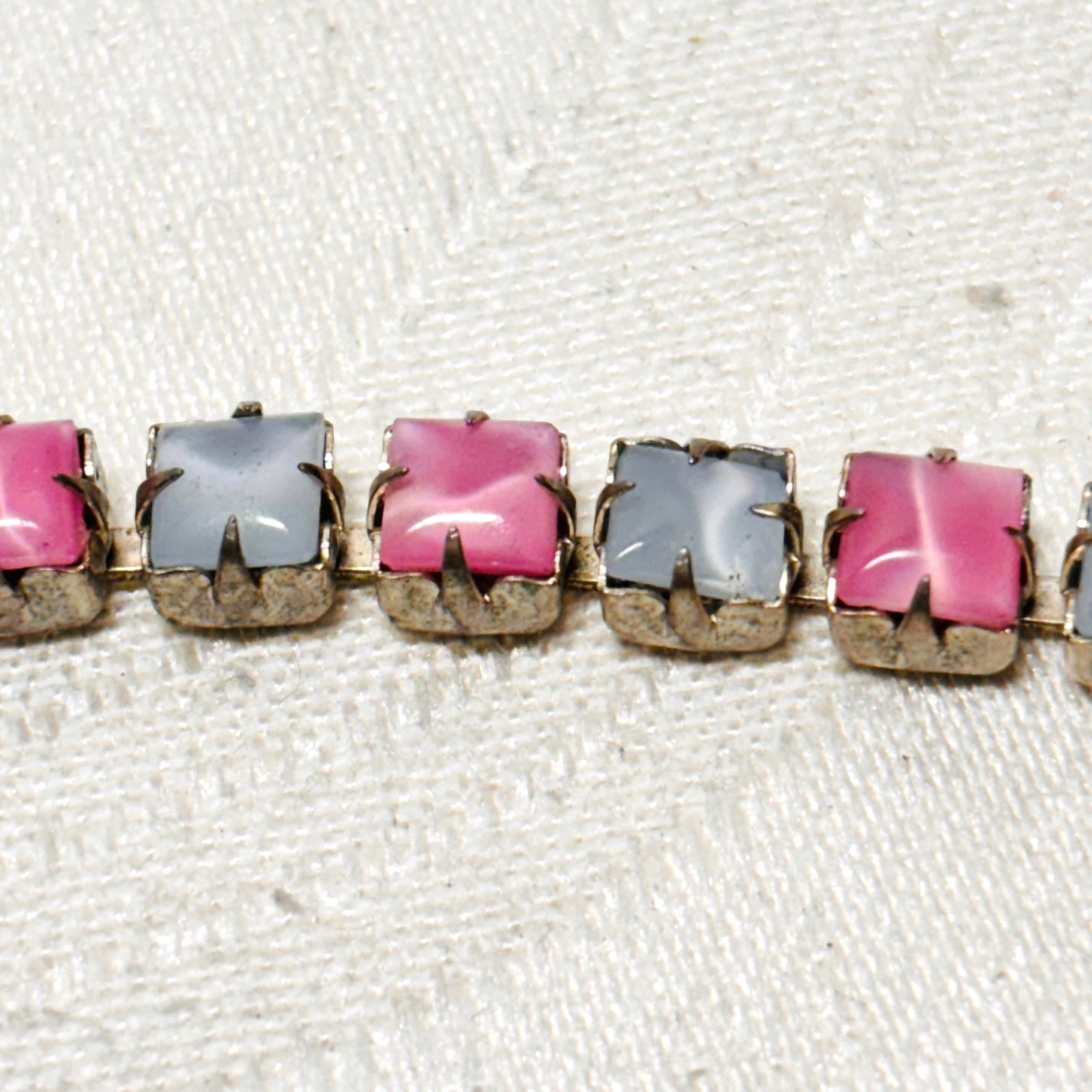 BRACELET pastel blue pink glass faux gem silvertone metal box clasp vintage 7″ c