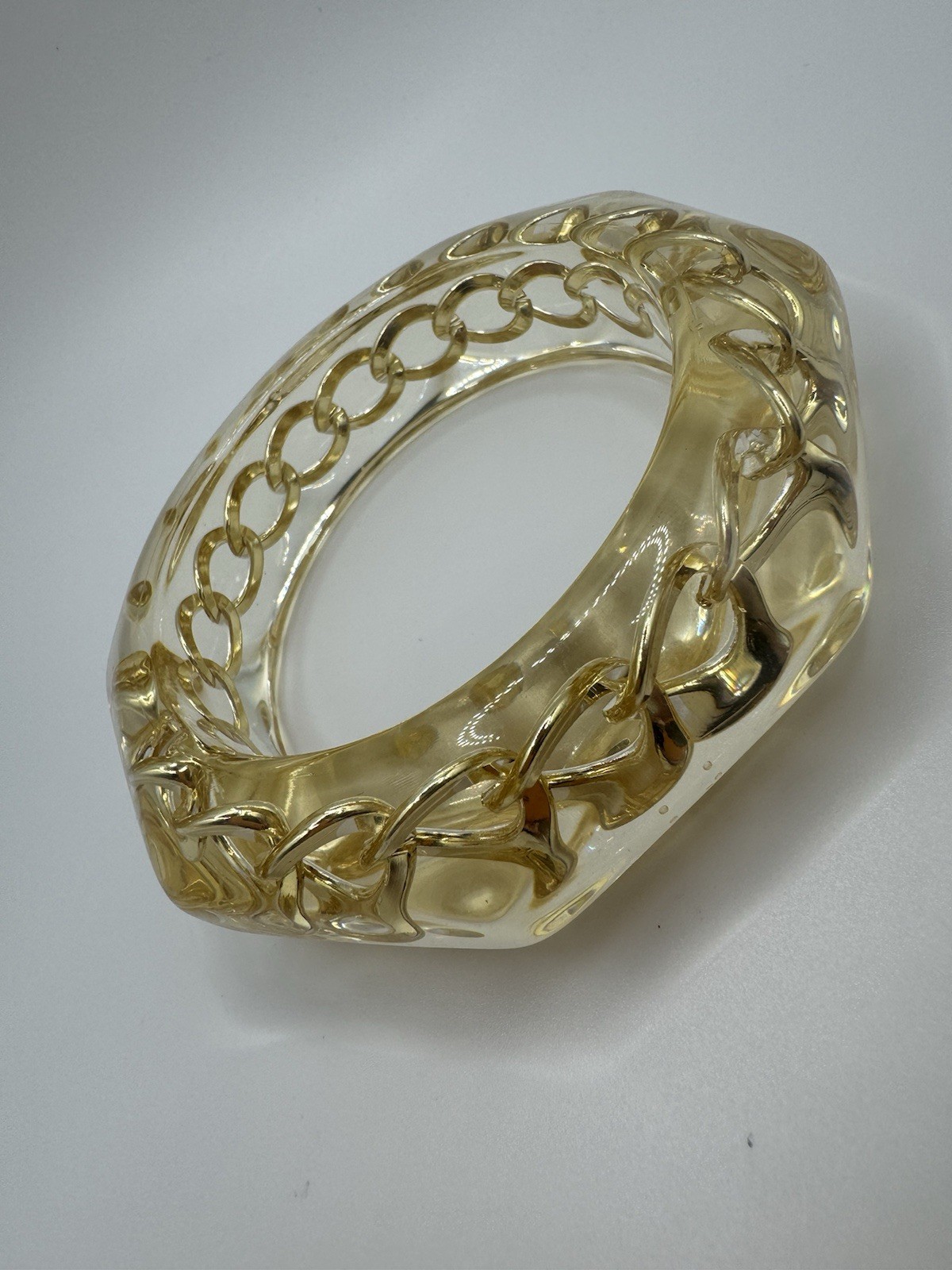 Luxury Vintage 1950s Faceted Lucite Bangle With Gold-Plated Curb Chain Bracelet