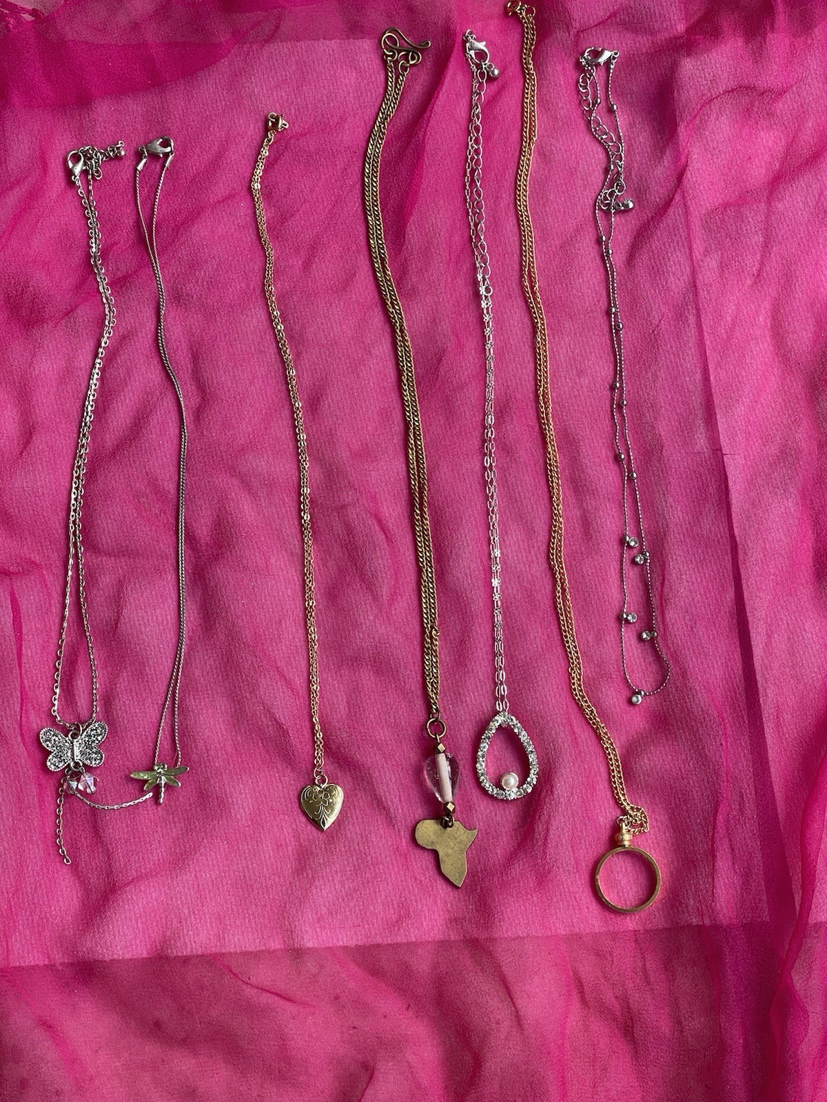 Estate Find All Wearable Pendant Necklaces Jewelry Lot Of 7 Gold /Silver Tone