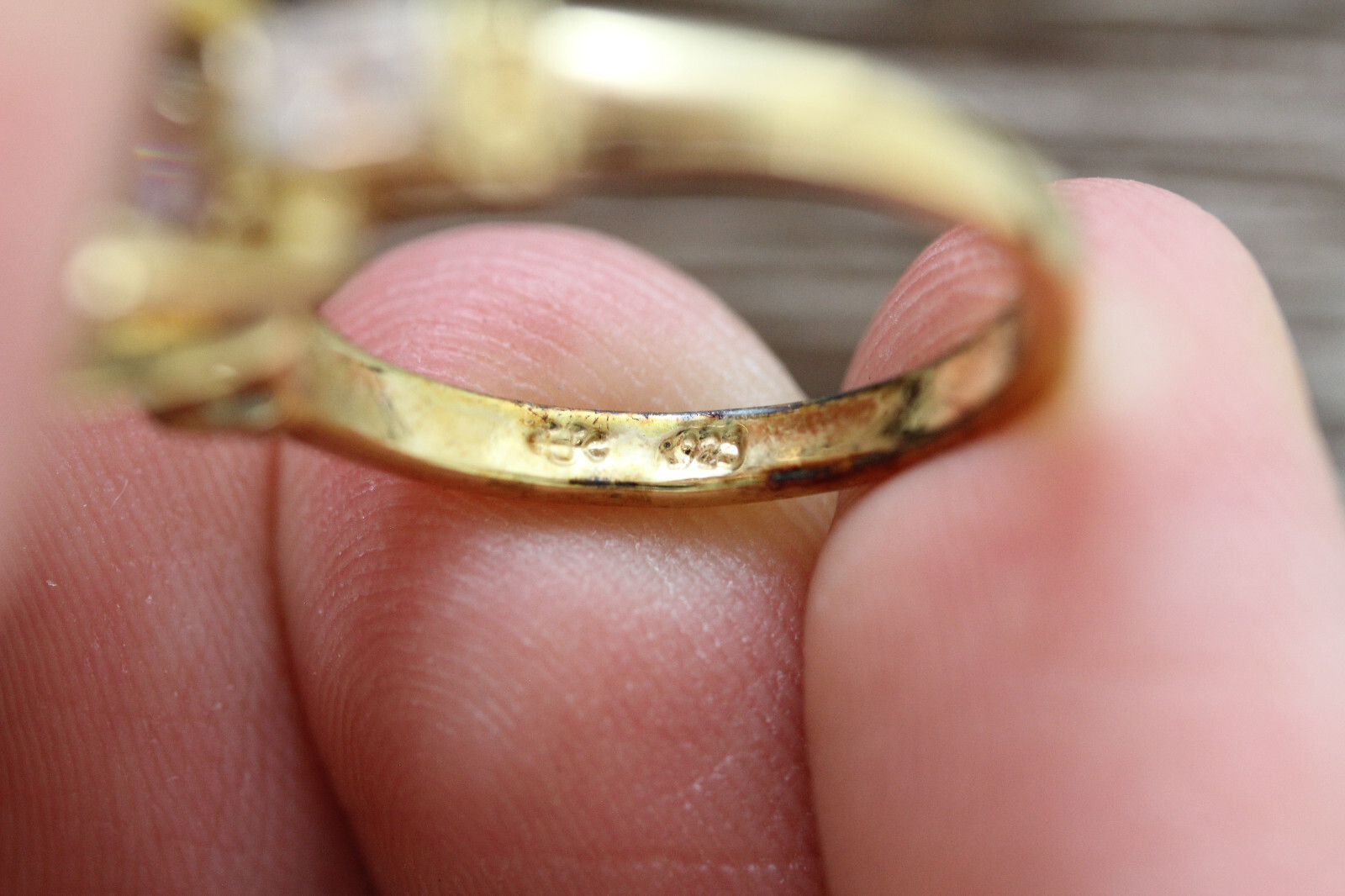 BRILLIANT WEDDING RIGHT HAND STERLING SILVER 925 RING SZ 9 LUXURY GOLD PLATED
