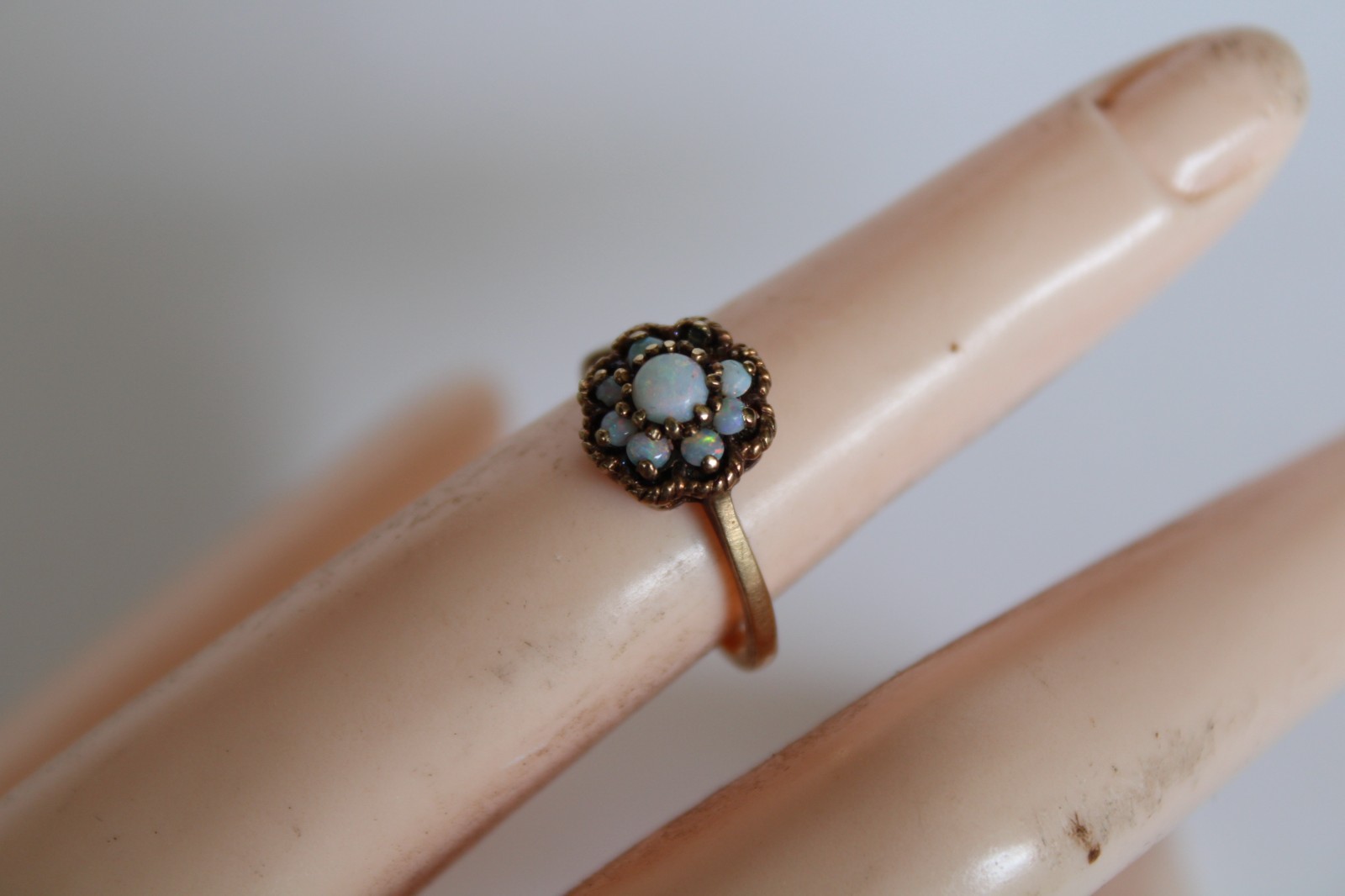 Vtg 10K Yellow Gold & Fire Opal Floral Cluster Ladies Estate Ring, 2.25g -S: 5.5