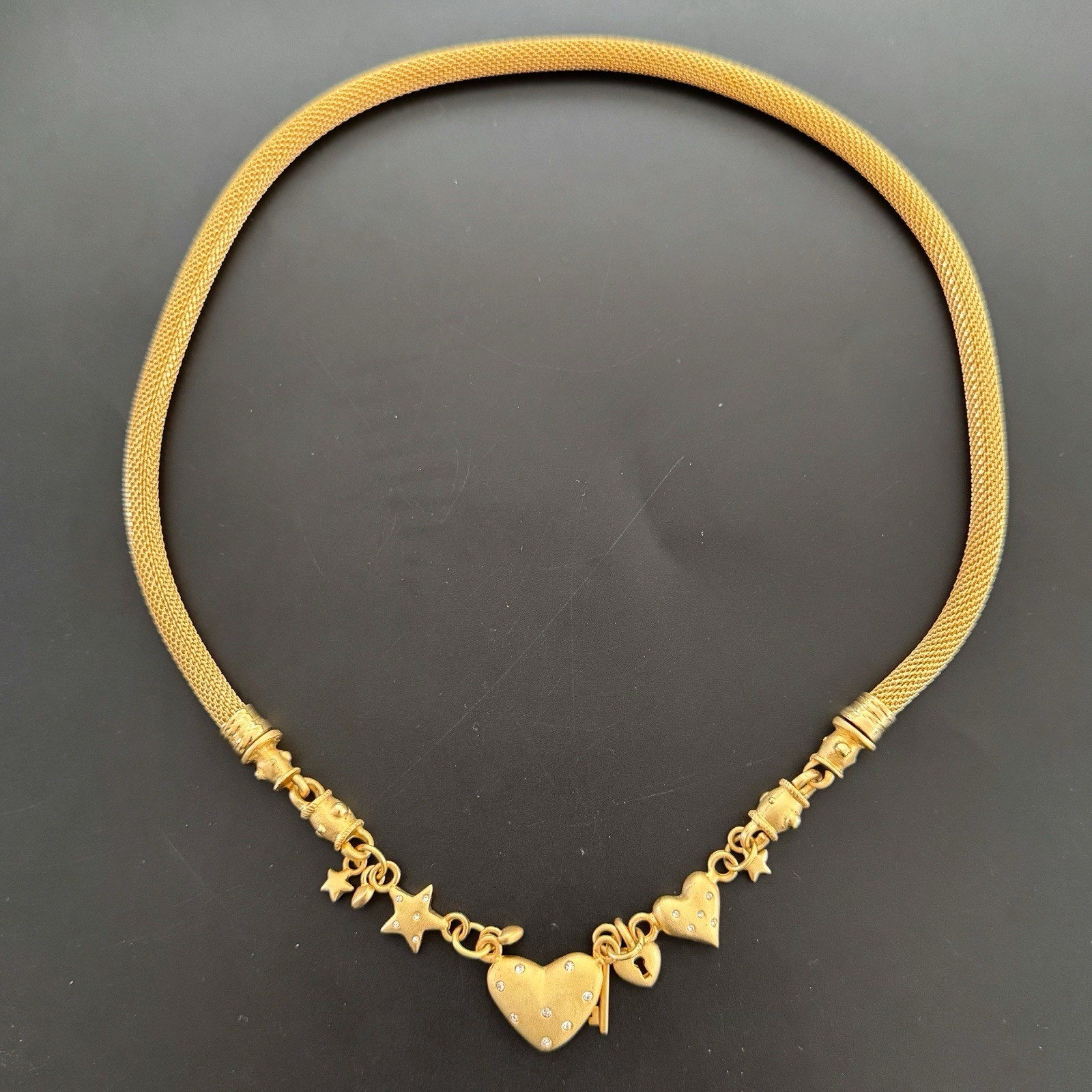 VTG 2PC Gold Tone Mesh Choker Pendant Charm Necklace Puff Heart Snap Closure