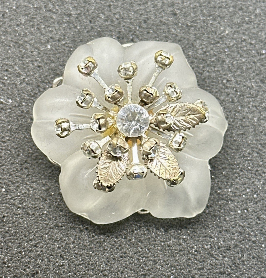 Vintage Carved Frosted Quartz Flower Silver Tone Rhinestone Center Pendant Charm