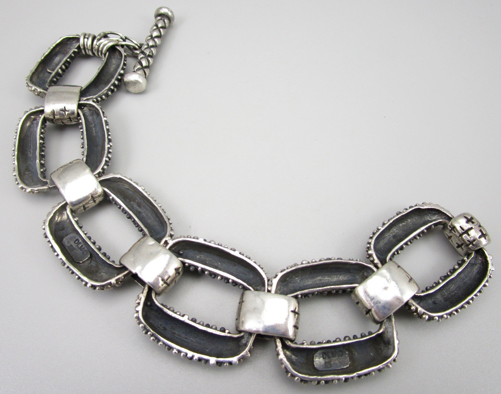 BEAUTIFUL HEAVY DIAN MALOUF TEXTURED LINK STATEMENT BRACELET 81 GRAMS
