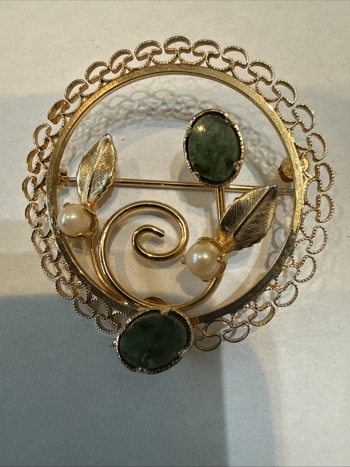 Vintage Signed AC 12K GF Pearl and Jade Cabochon Filigree Brooch Pin