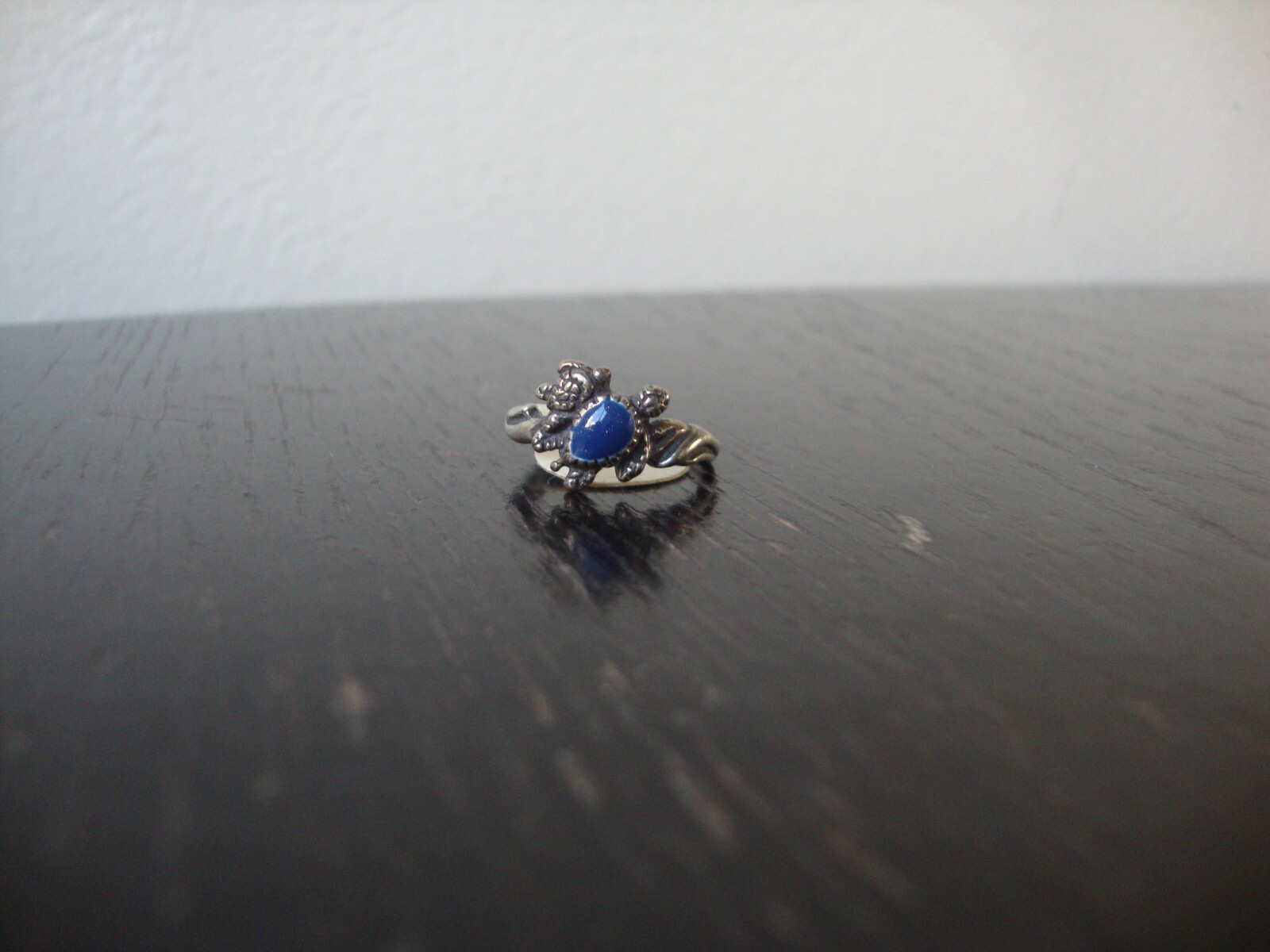 VINTAGE INLAID LAPIS TEARDROP MOTHER & BABY TURTLES SILVER STAMP 925 RING SZ 4