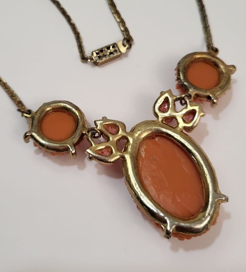 Romantic Circa 1920’s Art Deco Carved Flower Faux Coral & Seed Pearl Necklace