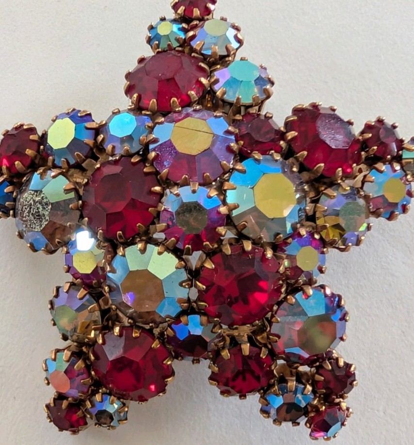 Vintage MCM Red & Rainbow Aurora Borealis Star Brooch Iridescent Molded Stones N