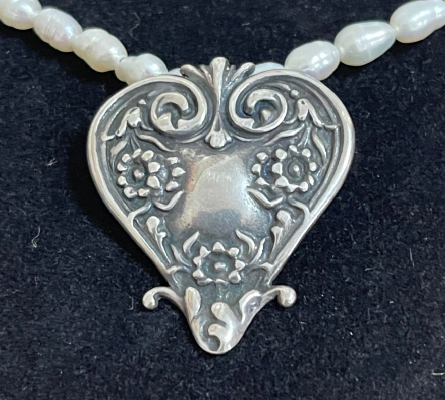 Rare T FOREE Sterling Heart Pendant & “Fish Hook” Clasp Pearl Necklace
