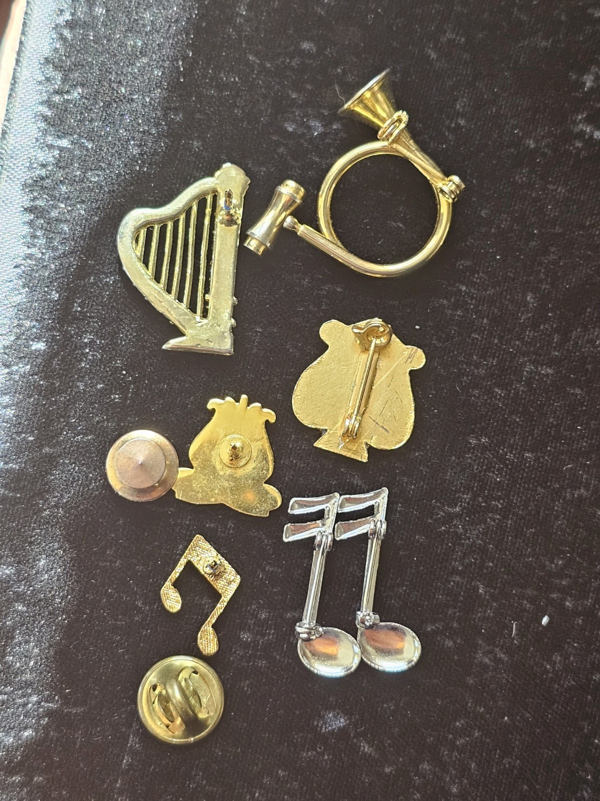 Vtg 7p Lot Of Pins Band Music Notes Enamel Mixed Metals Instruments Harp Horn