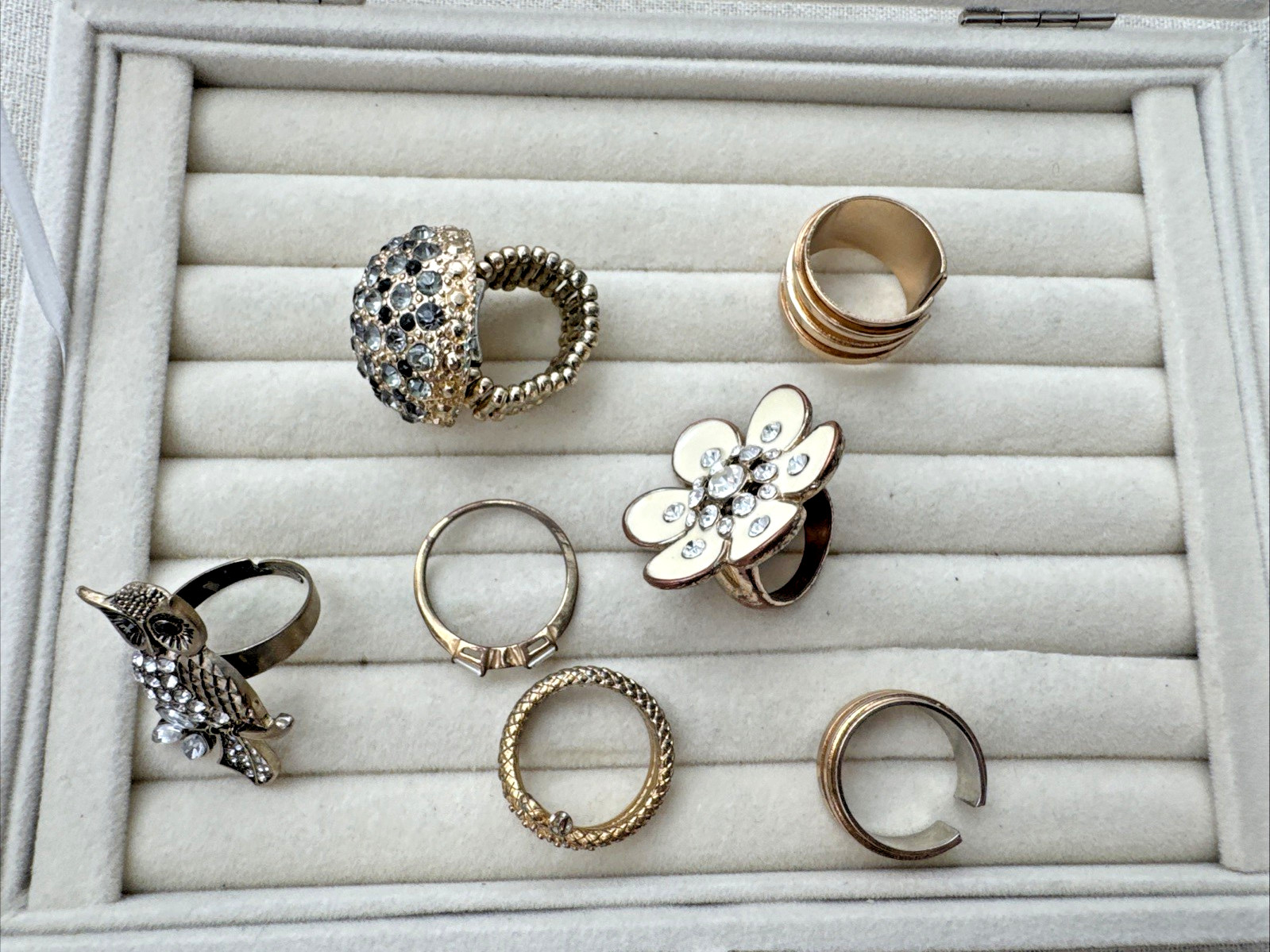 VTG-now Gold RINGS Jewelry Lot Chunky 90s 2000s Y2K boho owl snake flower glitzy