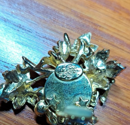 Vtg Kirk’s Folly Grape Clusters Clip Earrings Goldtone Crystals Dangle Medallion