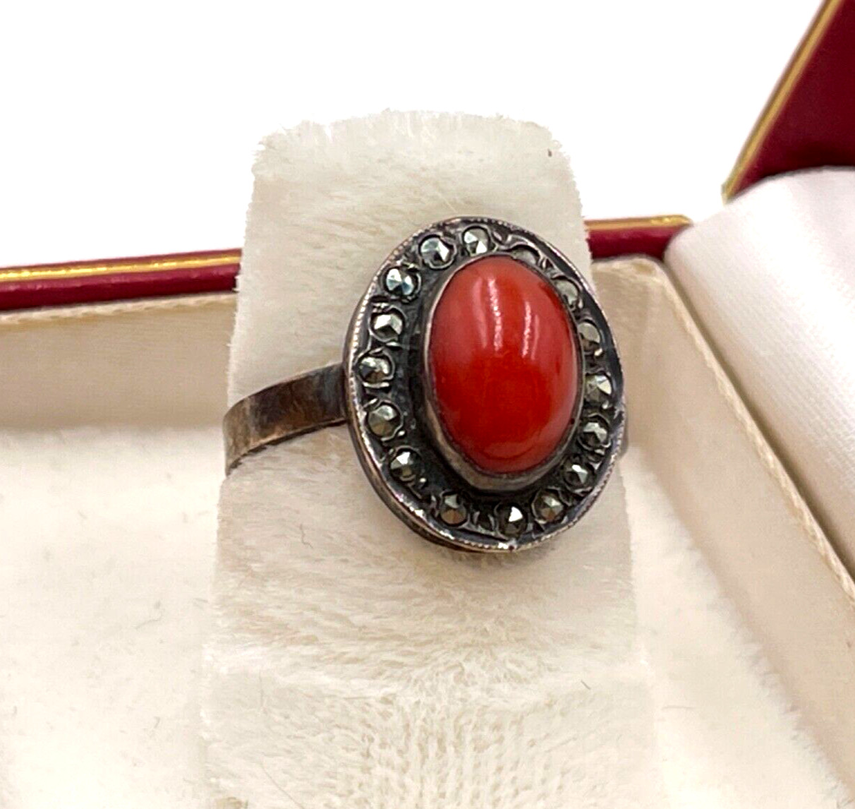 ANTIQUE ART DECO GENUINE CORAL CABOCHON ITALY STERLING SLVR RING MARCASITE HALO