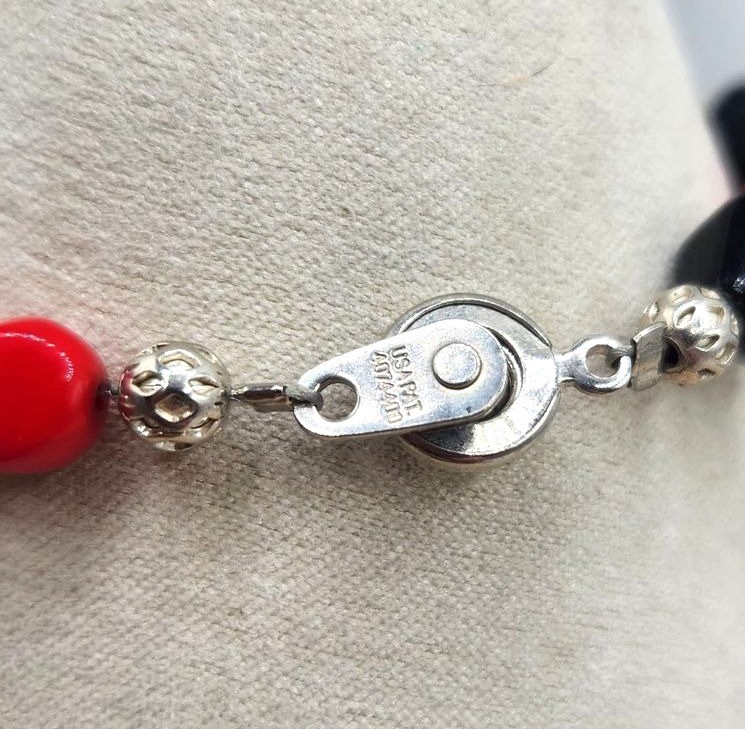 Vintage Red & Black Beaded Bracelet With Silver Tone Accents & Unique Clasp Desi