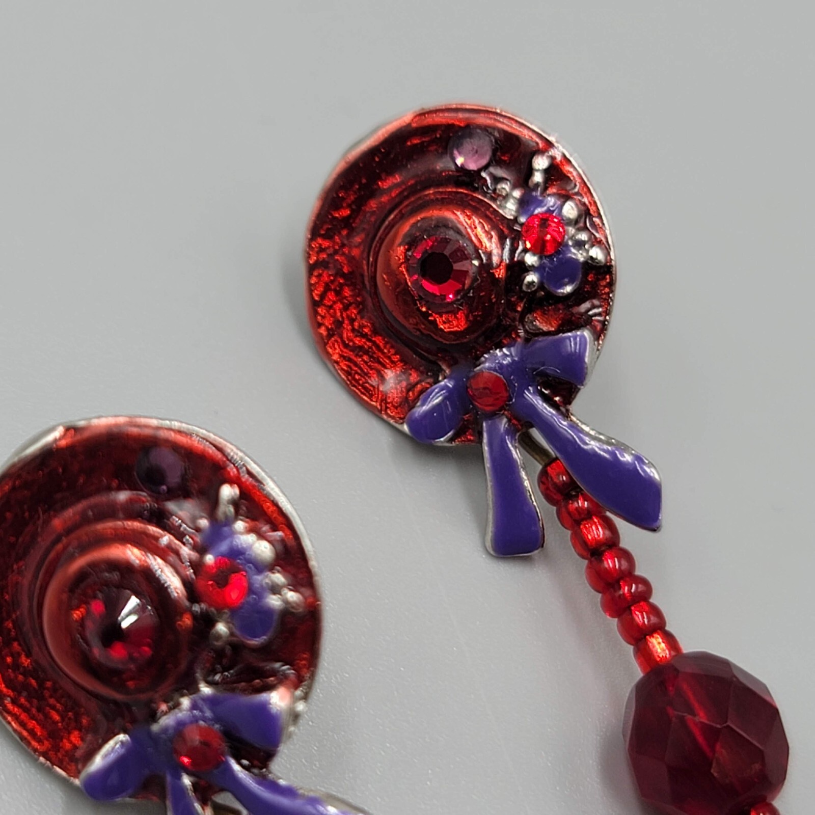 Vintage Red Hat Society Pierced Earrings Enamel Dangle 1.5″